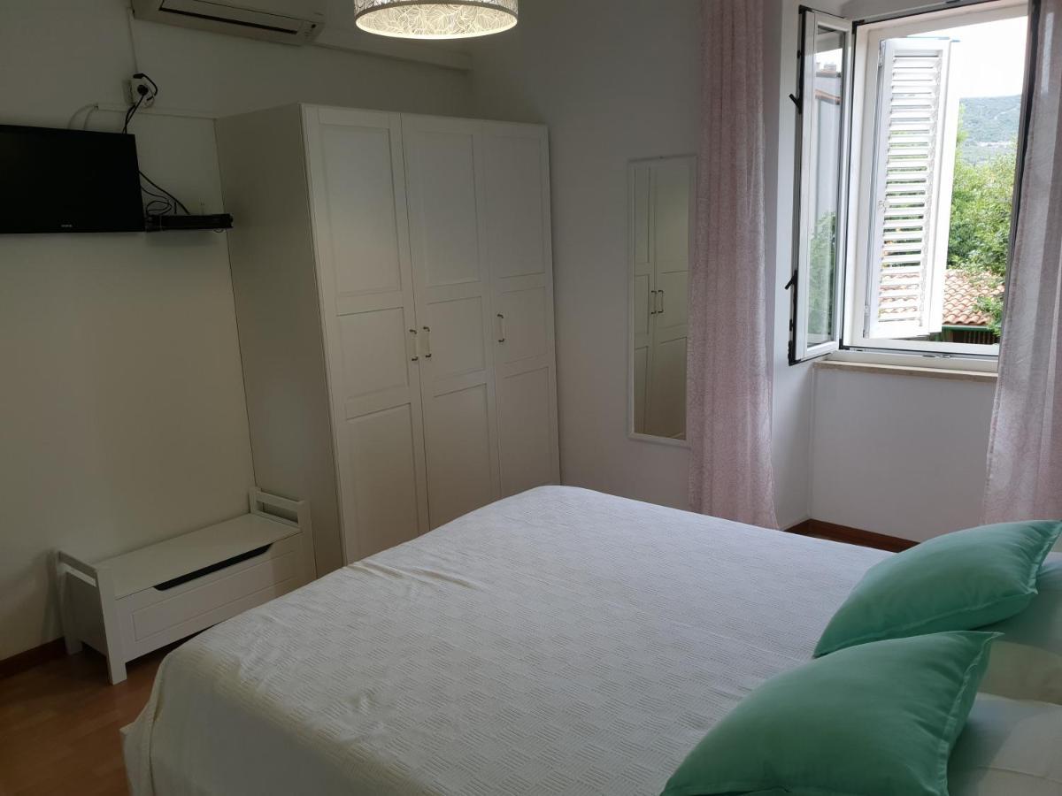 Guesthouse Fatuta Cres Esterno foto